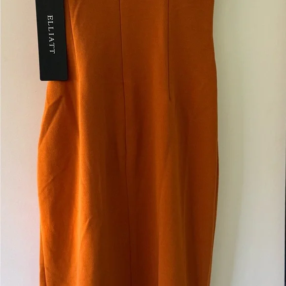 Elliatt Carissa Rust Dress - Picture 5 of 8